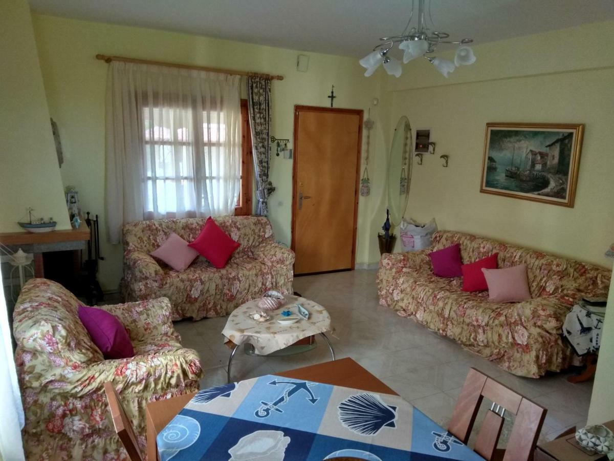 Family Seaside House In Mouries Βίλα Παραλία Διονυσίου Εξωτερικό φωτογραφία